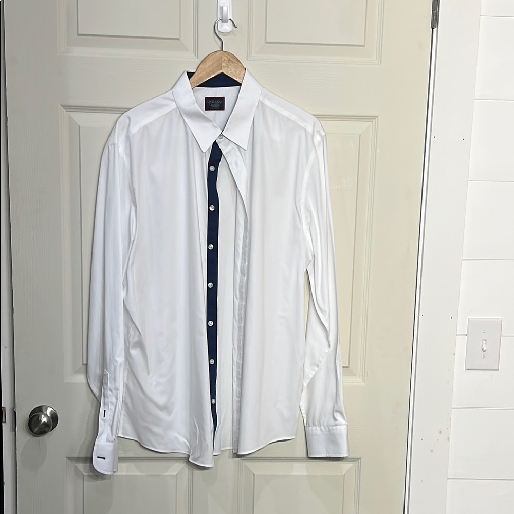 UNTUCKit White Dress Shirt Classic Design